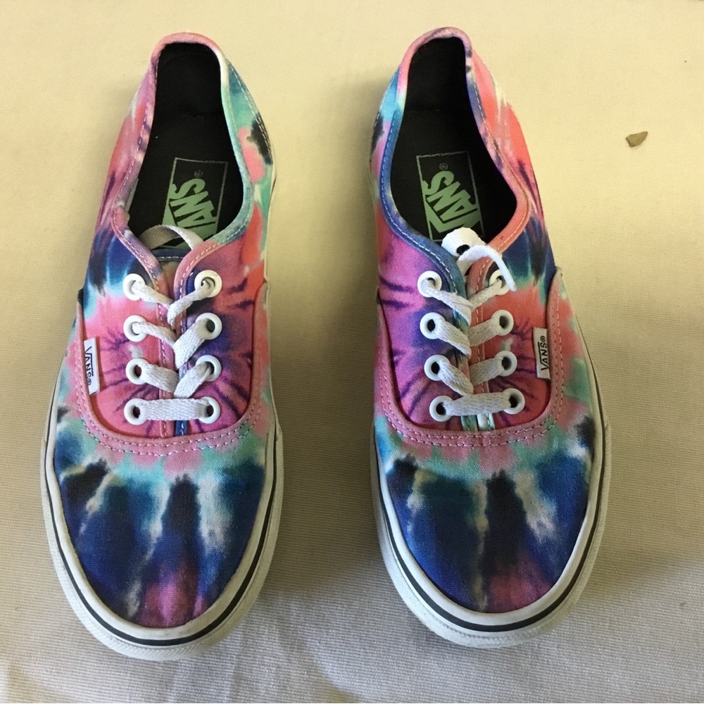 Van Sneakers Tye Die Colorful Women’s or Mens Pre-owned. Good clean condition.